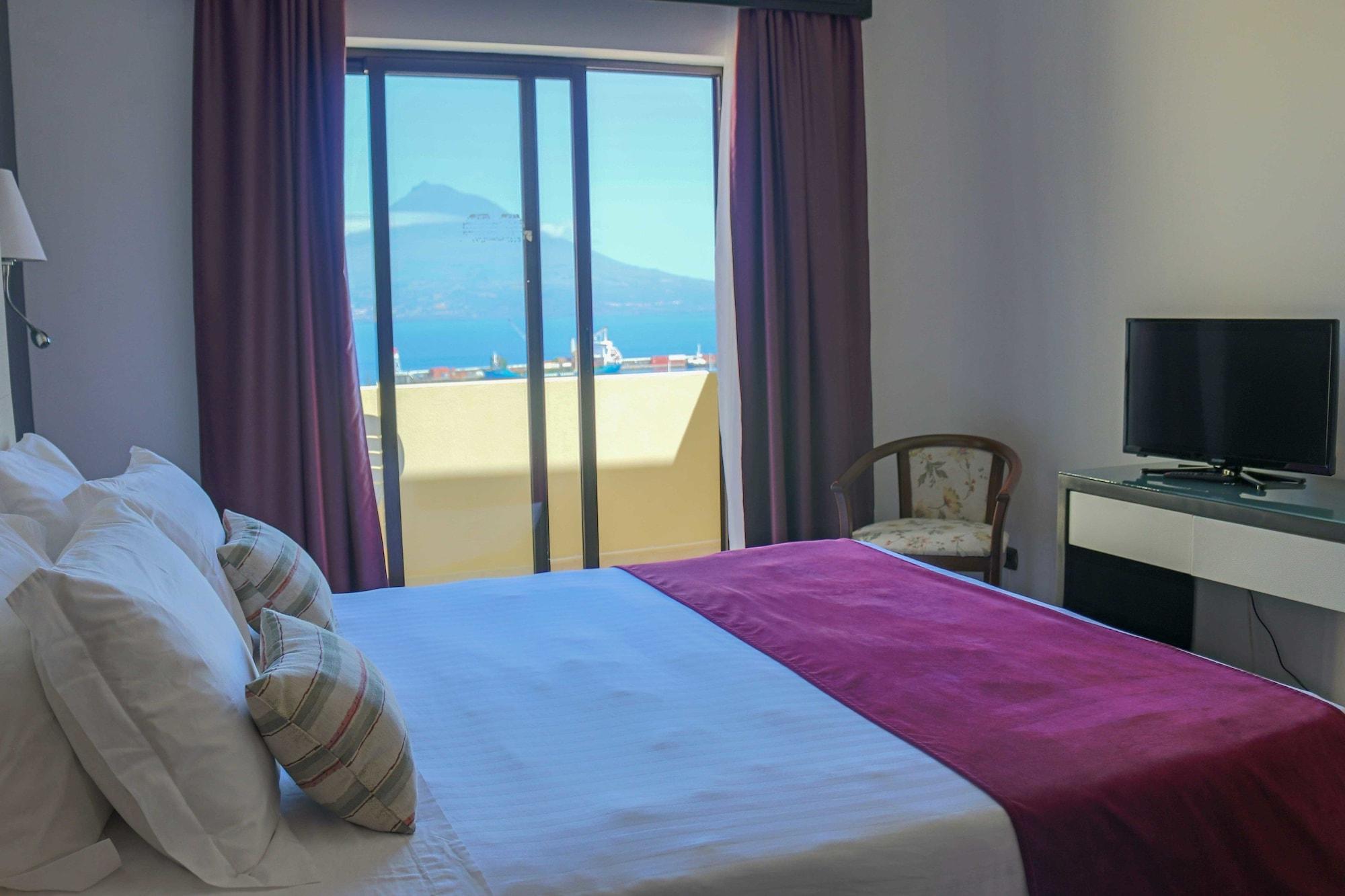 Hotel Horta 4*
